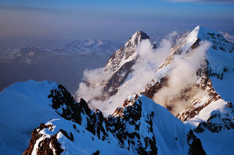 Schweiz-Alpen-Helikopter-Rundflug-Eiger-Mönch-Jungfrau