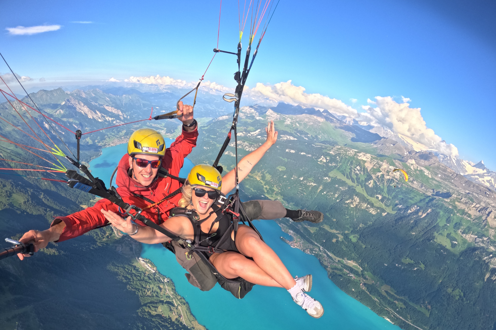 Paragliding Interlaken double airtime